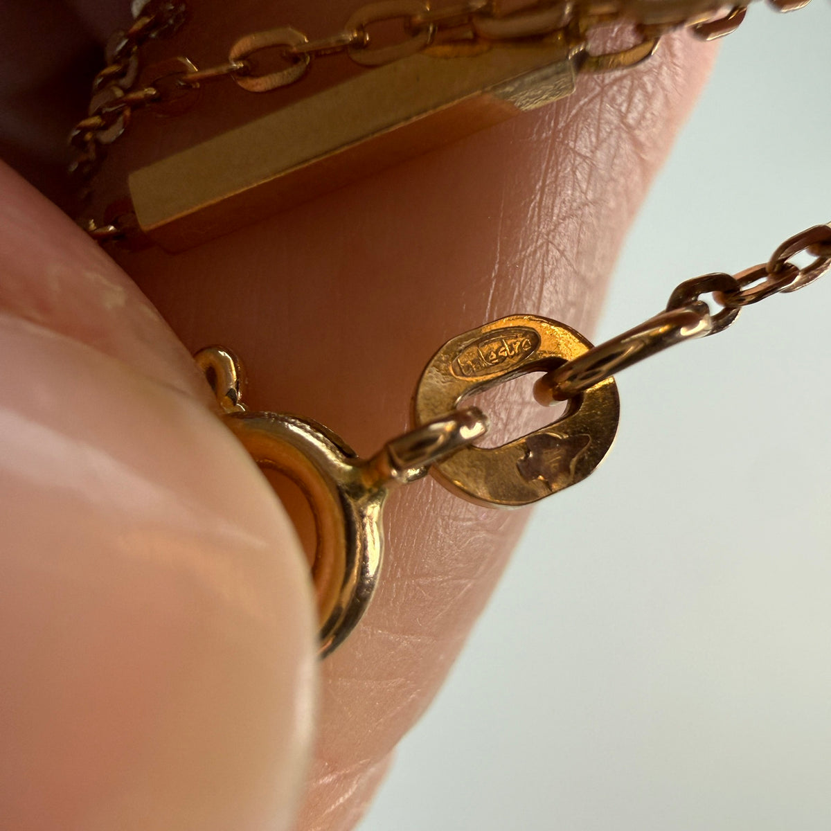 15.5" Italian Solid 14K Rosy Yellow Gold Bar Station Chain, 2.89 g