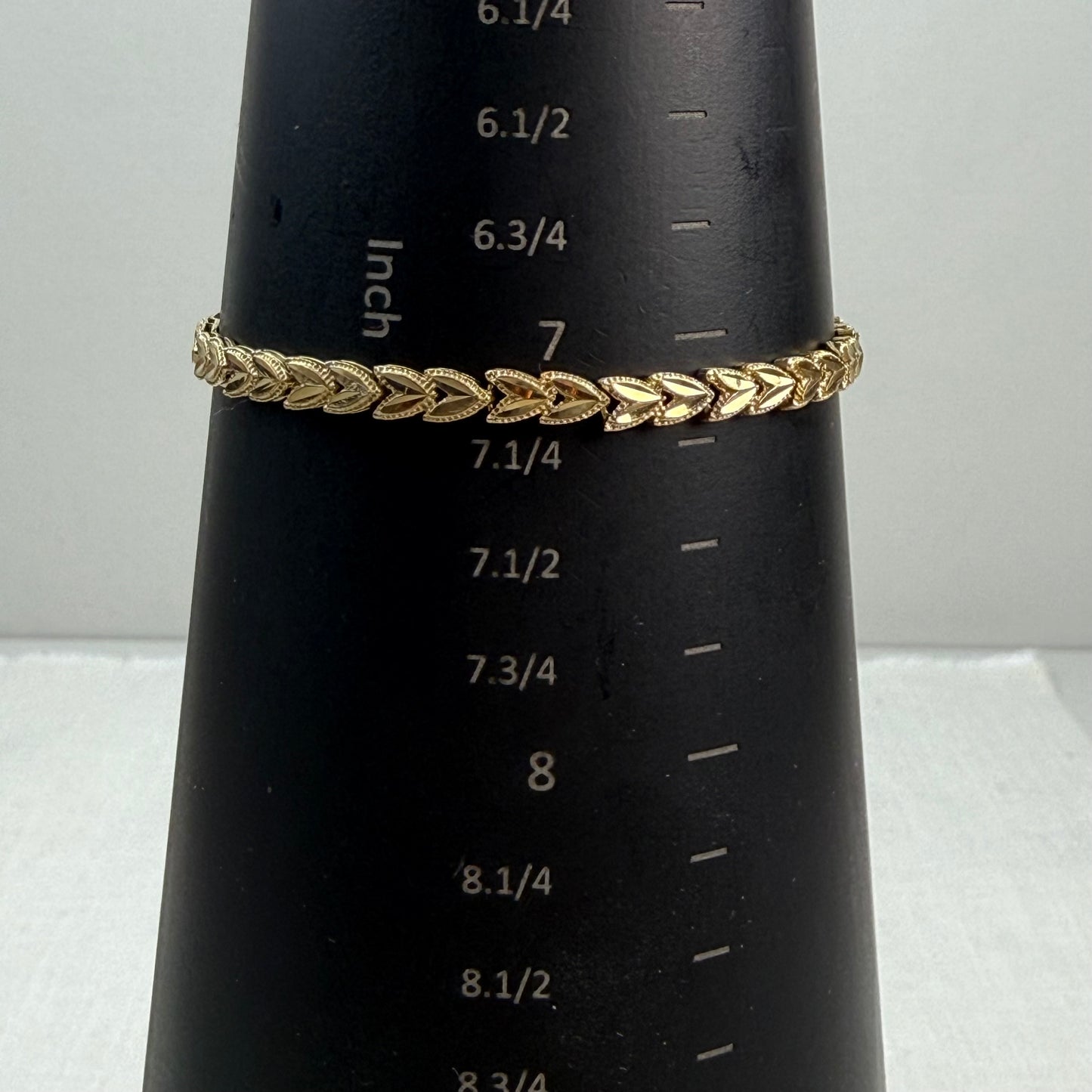 6.75" Solid 14K Yellow Gold Leaf Link Bracelet, 7 g