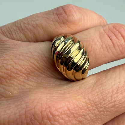 10K Solid Yellow Gold Shrimp Ring Size 7