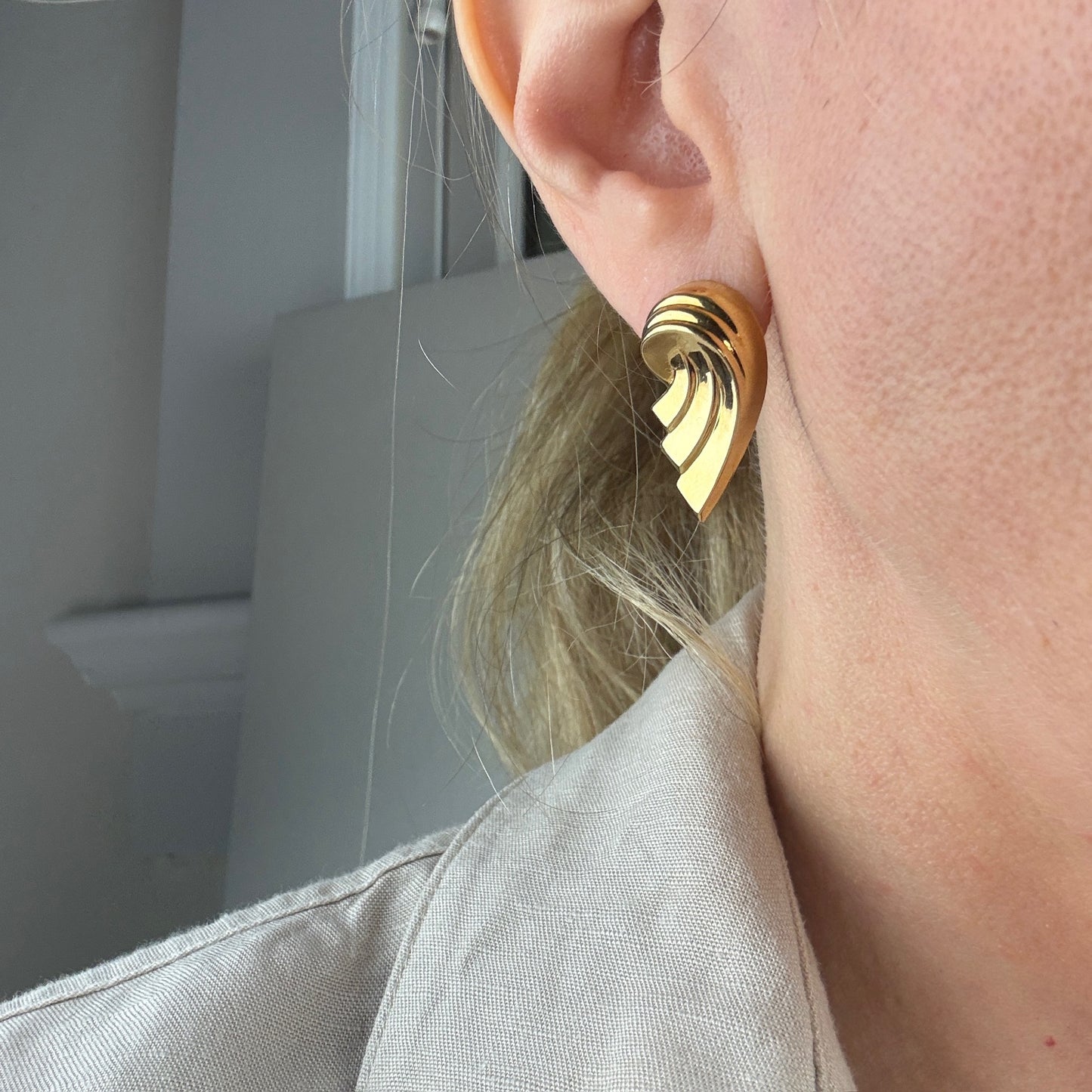 10K Solid Yellow Gold Sculptural Statement Earrings, 1.48 g