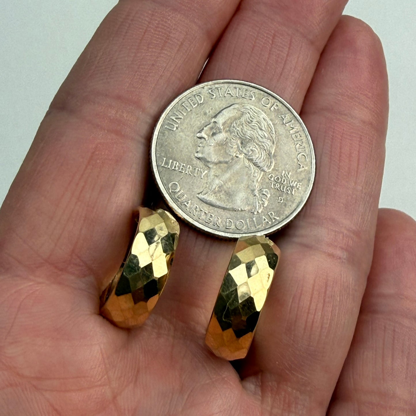 14k Solid Yellow Gold Beautifully Faceted Chunky Hoop Earrings, 2.29 g