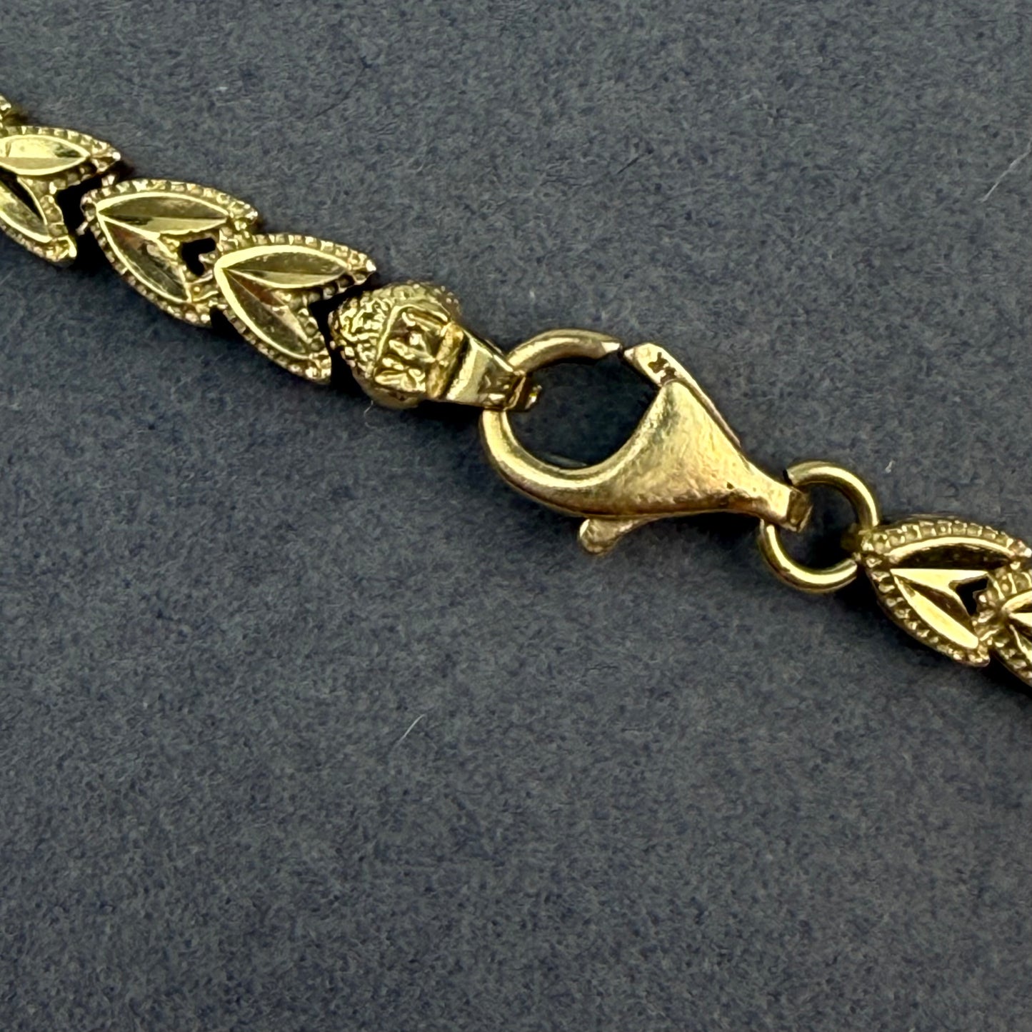 6.75" Solid 14K Yellow Gold Leaf Link Bracelet, 7 g