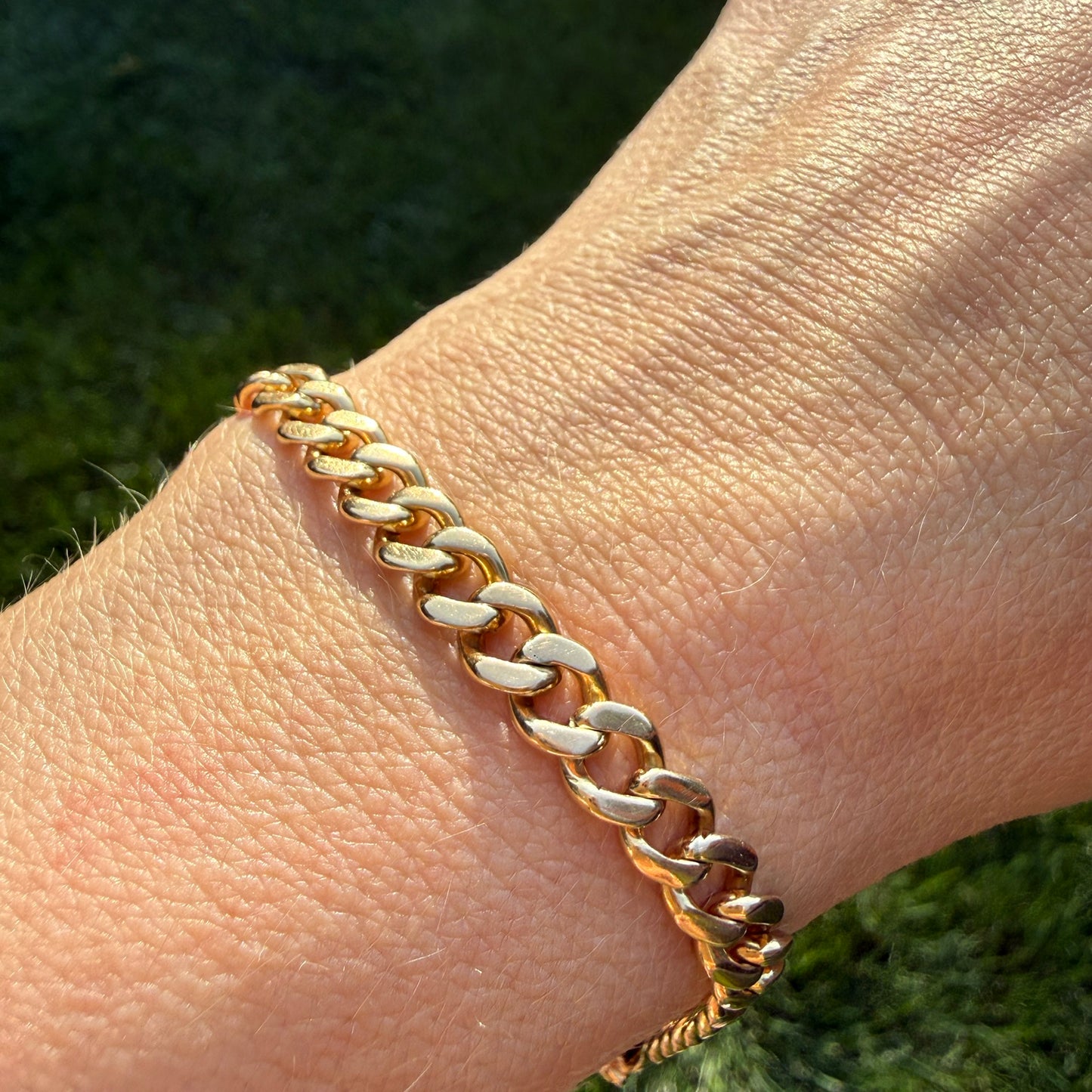 7.5" Solid 14K Yellow Gold Classic Curb Bracelet, 19.11 g