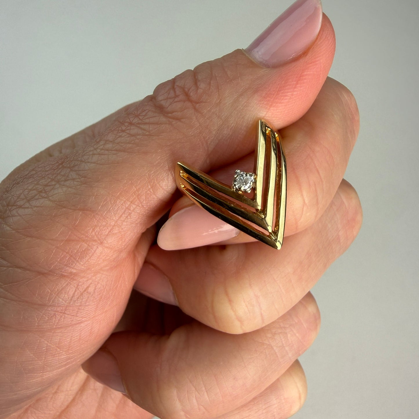 10K Solid Yellow Gold Chevron Diamond Accent Ring, Size 5.25