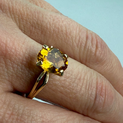 10K Solid Yellow Gold Oval Solitaire Citrine Ring Size 6.75