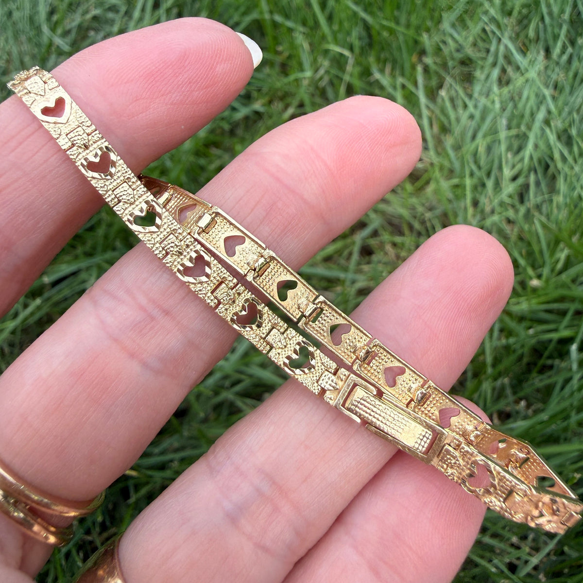 6.75" Solid 10K Yellow Gold Open Heart Textured Link Bracelet, 4.86 g