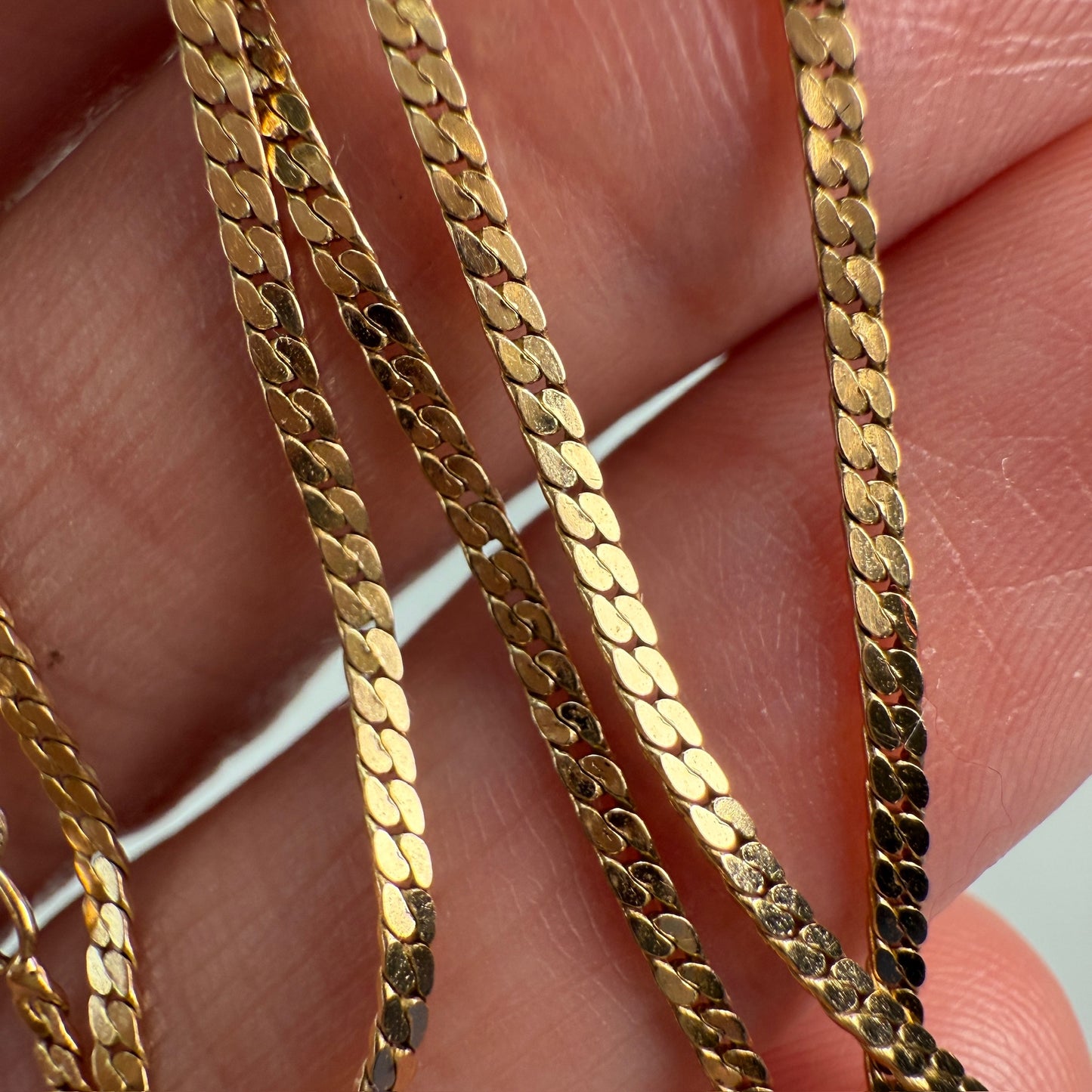 16" Solid 14K Italian Dainty Tight Curb Link Chain, 2.61 g