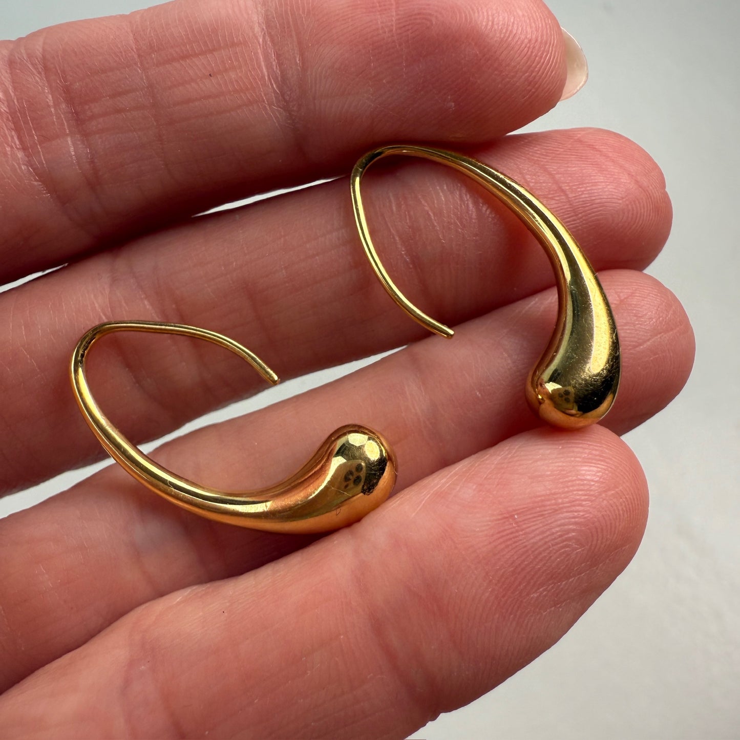 18K Solid Yellow Gold Tiffany & Co. Elsa Peretti Teardrop Earrings, 9.2g