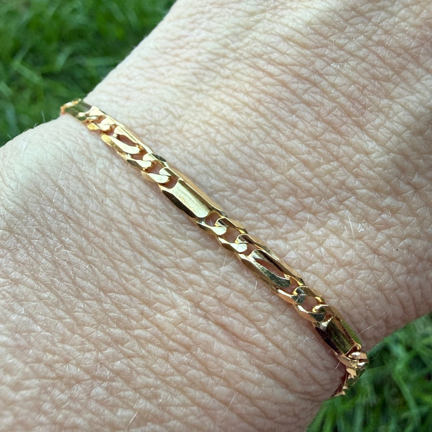 7" Italian Solid 9K Yellow Gold UnoAerre Figaro Bar Link Bracelet, 3.61 g