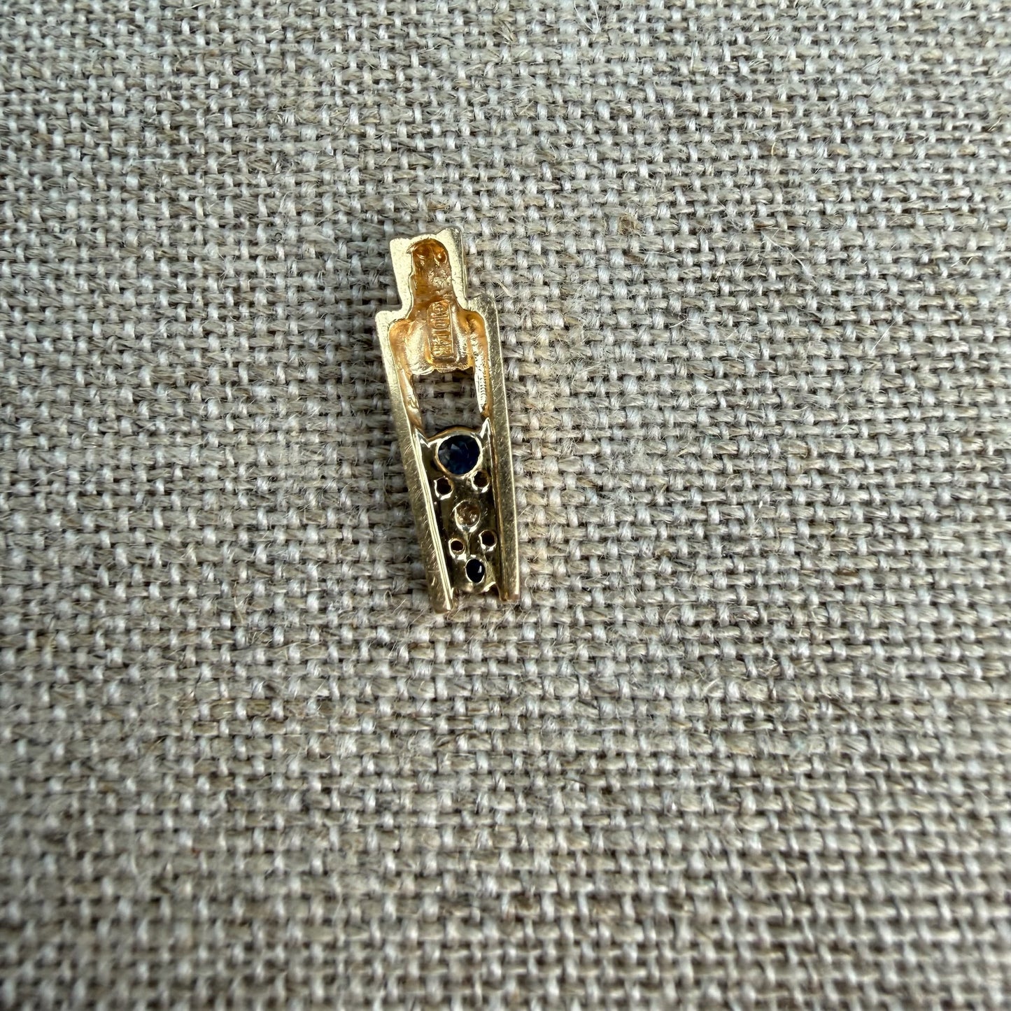 Solid 14K Yellow Gold Art Deco Style Sapphire and Diamond Pendant, 2.20 grams