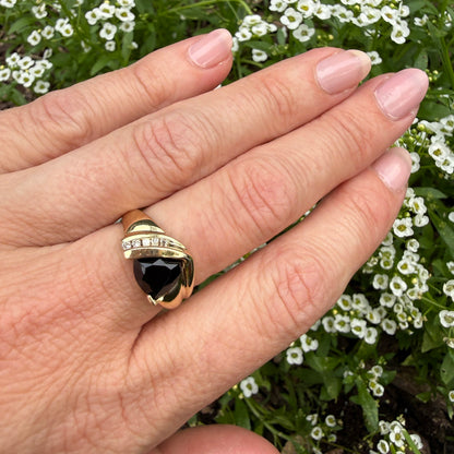 10K Solid Yellow Gold Faceted Black Onyx with 5 Diamond Ring, Size 6