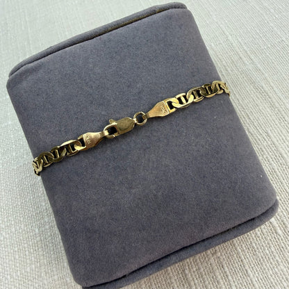 7.25" Solid 10K Yellow Gold Classic Flat Mariner Link Bracelet, 4.59 g
