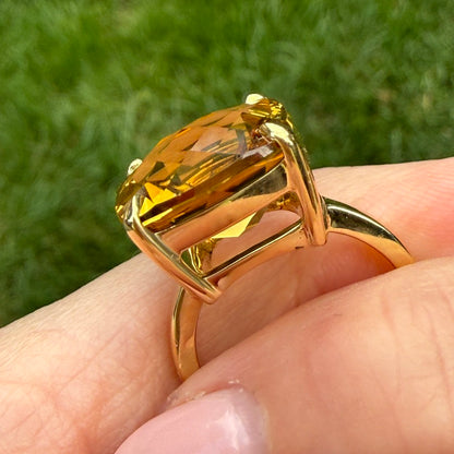 Tiffany and Co. 18K Yellow Gold 13mm Citrine Sparklers Ring, Size 6