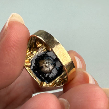 Vintage Solid 10K Yellow Gold and Onyx "R" Signet Ring, Size 10