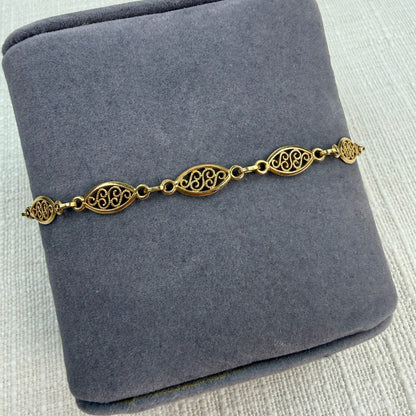 7" Vintage Solid 14K Yellow Gold Italian Oval Filigree Bracelet with Etched Clasp, 4 g