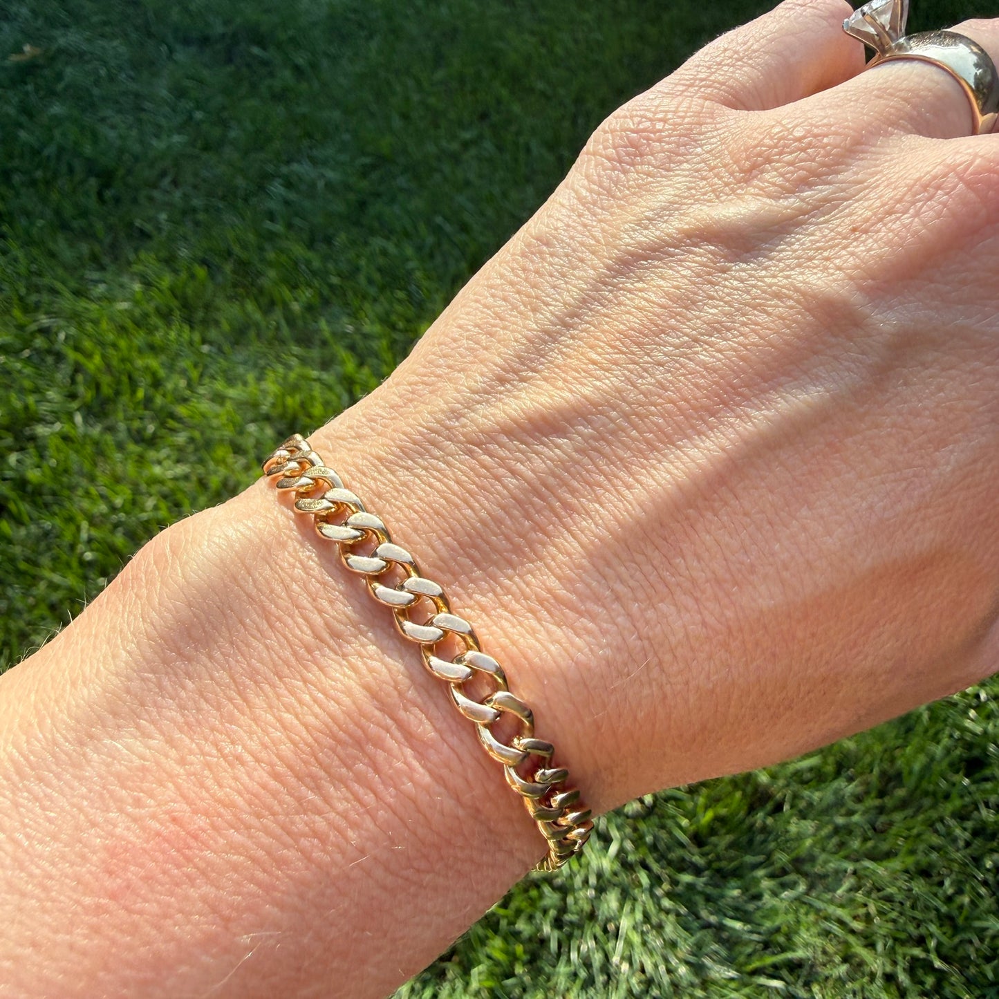 7.5" Solid 14K Yellow Gold Classic Curb Bracelet, 19.11 g