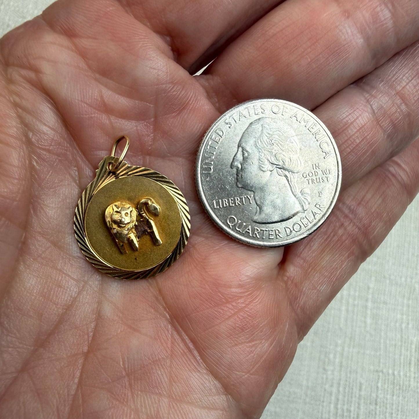 Vintage Solid 14K Yellow Gold Dimensional Leo Pendant, 2.08 grams