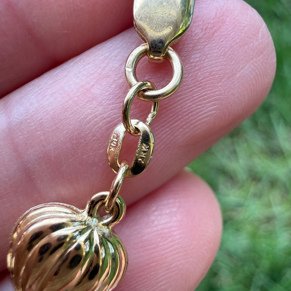 6.5" Solid 10K Yellow Gold Alternating Polished and Ribbed Puff Heart Bracelet, 3.69 g