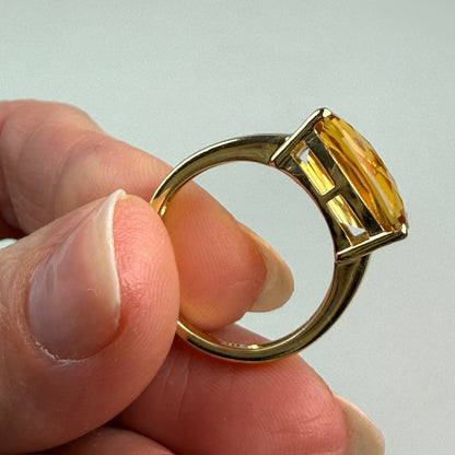 14K Solid Yellow Gold Estate 14K Yellow Gold Faceted East West Citrine Ring, Size 6.75