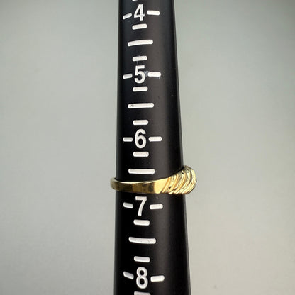 10K Solid Yellow Gold Diamond Cut Shrimp Ring Size 6.75