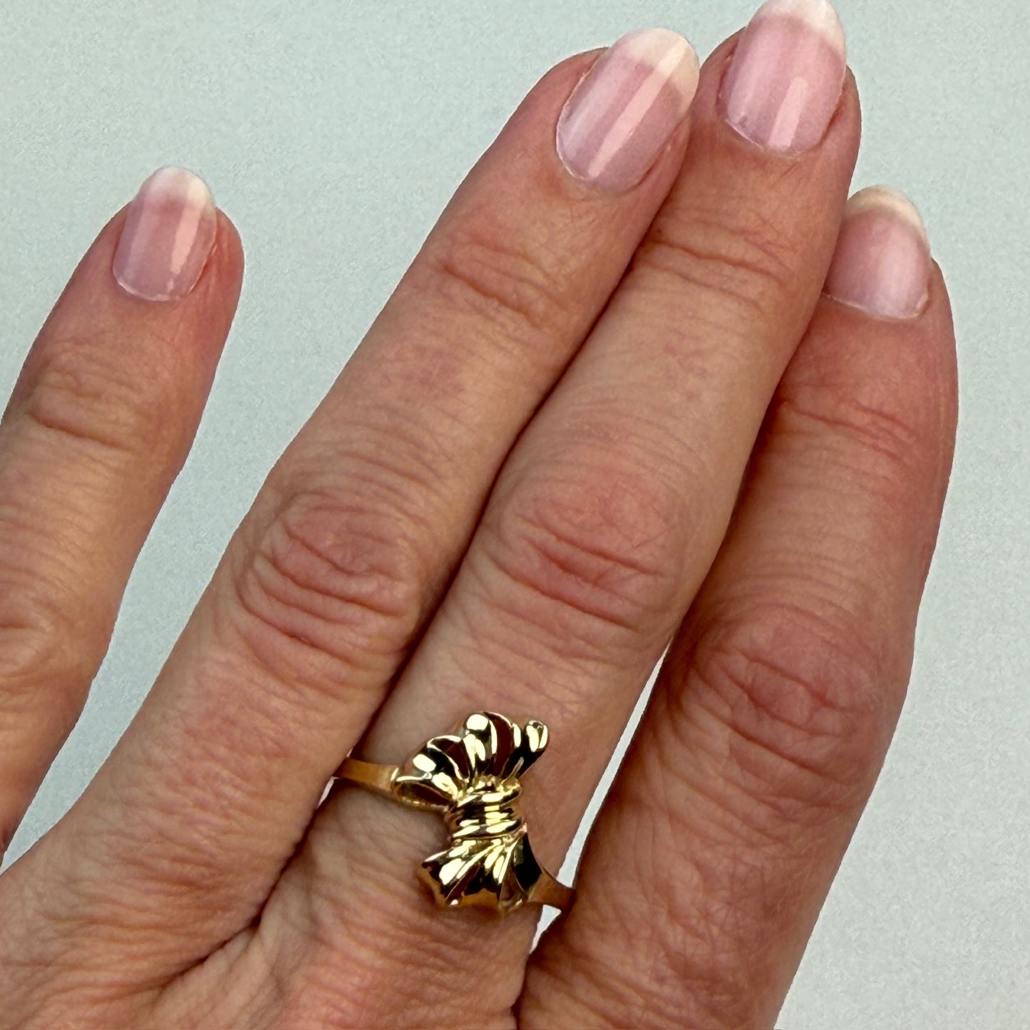 14K Solid Yellow Gold Bow Ring – Size 7.75
