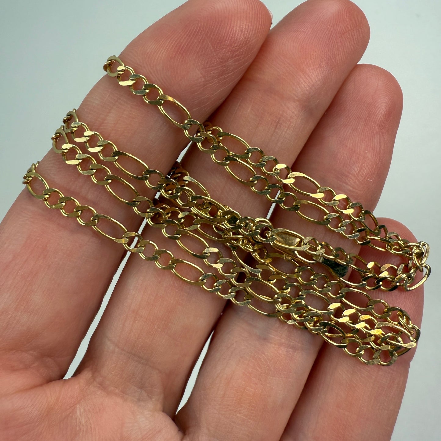 22" Solid 10K Yellow Gold Classic Figaro Chain, 4.67 g