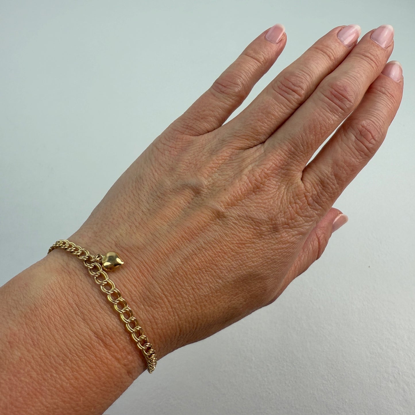 7"  Italian Solid 14K Yellow Gold Double Link Bracelet with Heart Charm, 2.94g
