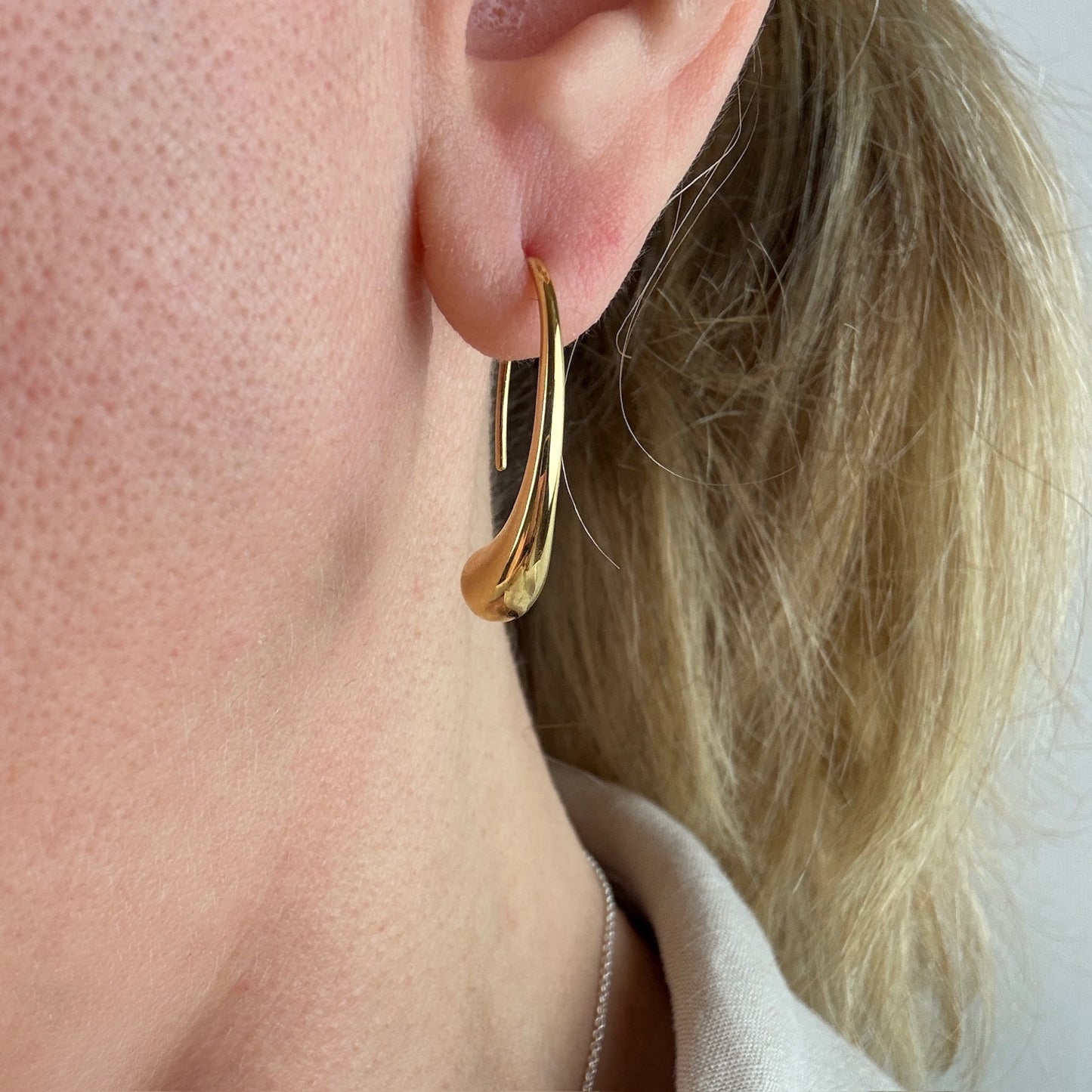 18K Solid Yellow Gold Tiffany & Co. Elsa Peretti Teardrop Earrings, 9.2g