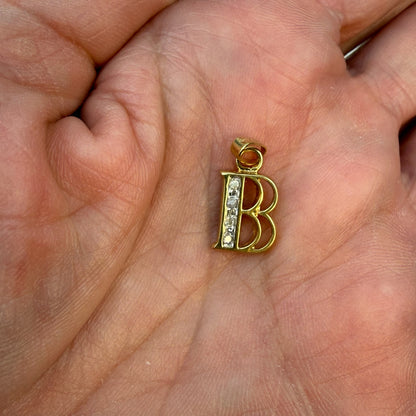 Vintage Solid 14K Yellow Gold Diamond “B” Serif Block Pendant, Yellow Gold, 1 g