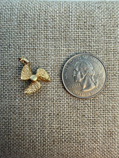 Solid 14K Yellow Gold 3D Boat Propeller with Diamond – 1.91g