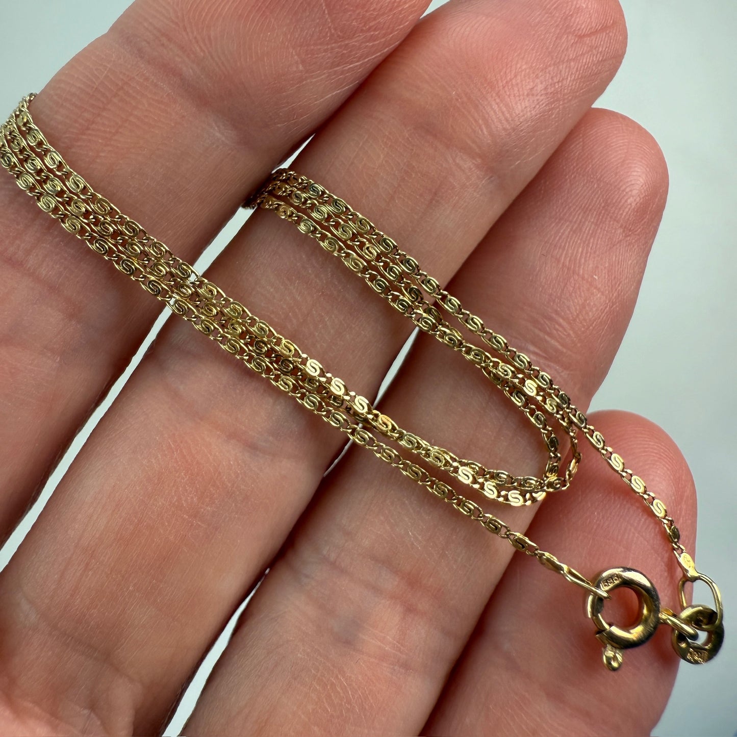 15" Solid 14K Italian UnoAErre Dainty Scroll Link Chain, 2.13 g