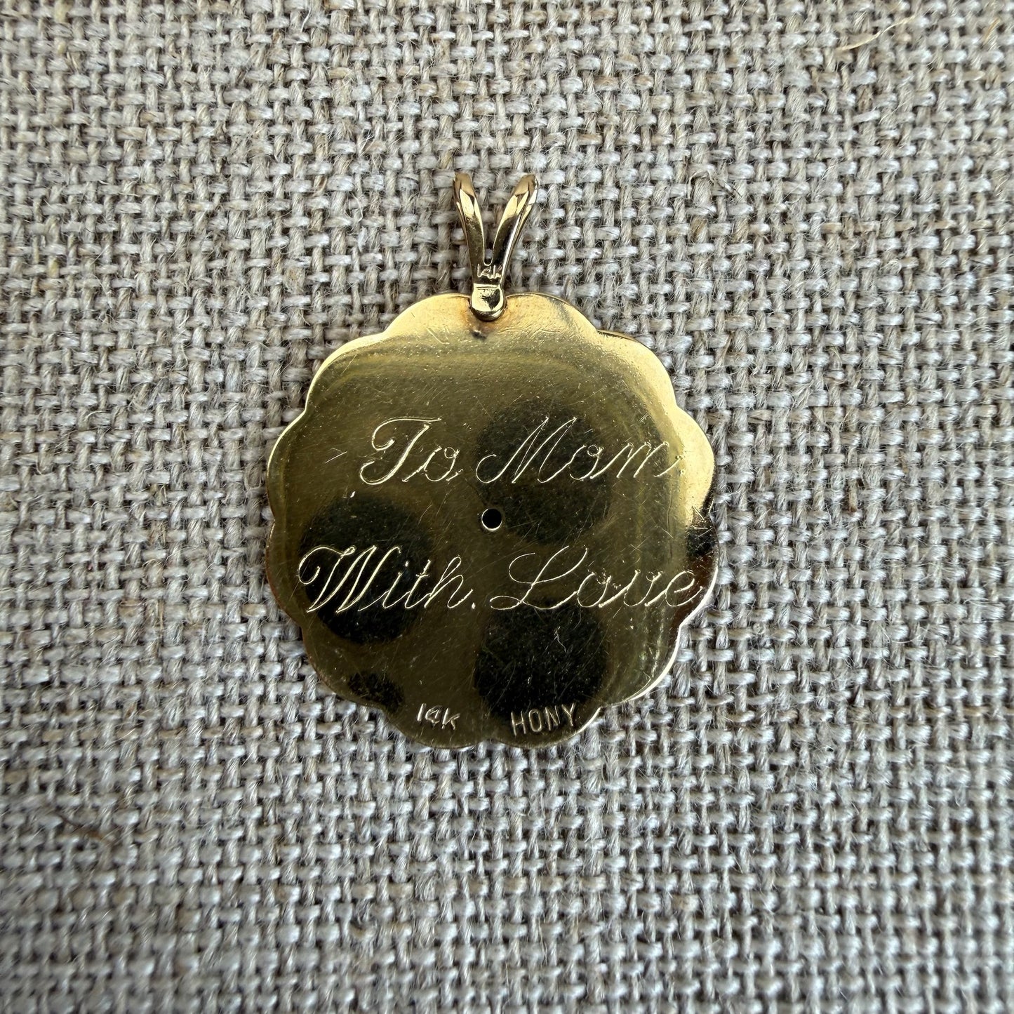 Vintage Solid 14K Yellow Gold Engine-turned Heart Pendant with Diamond, 4.10 g
