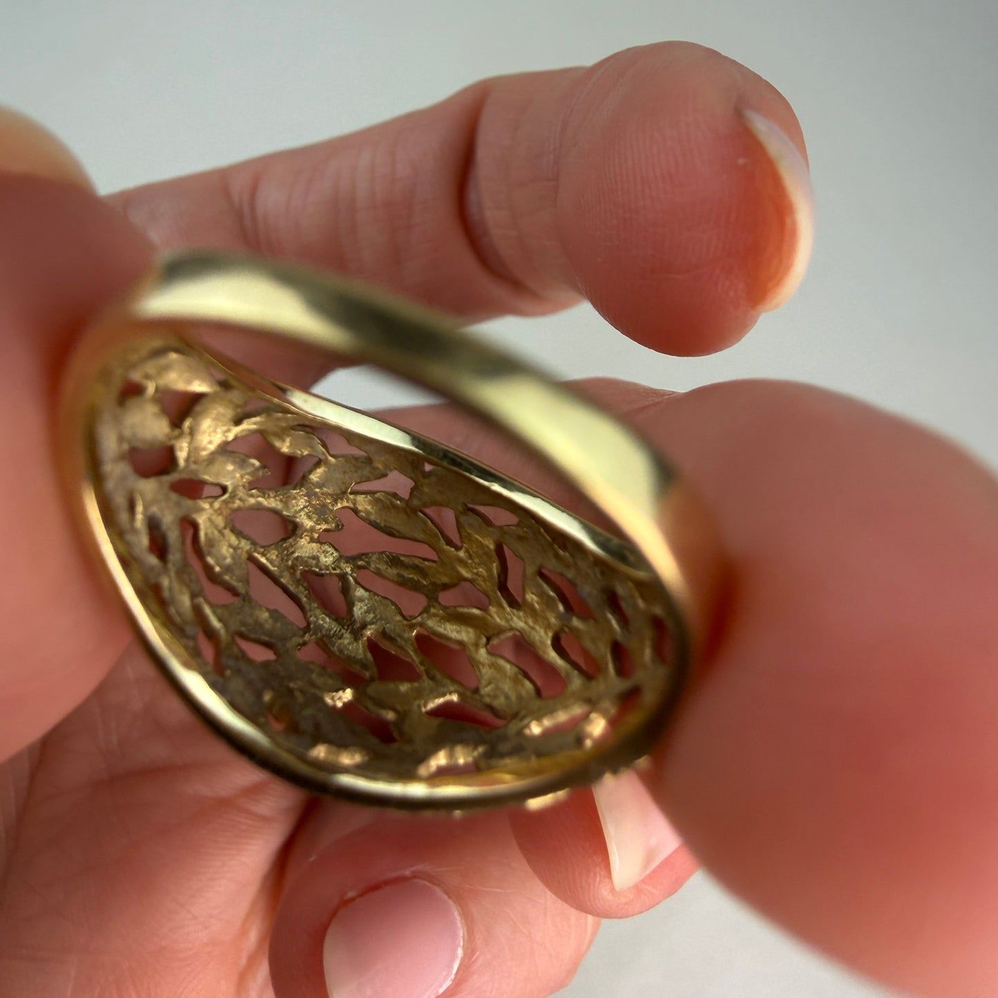 10K Solid Yellow Gold Michael Anthony Open Work Botanical, Ring Size 7.75