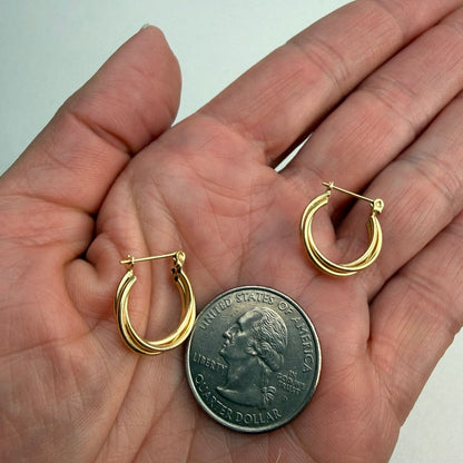 Estate 14k Solid Yellow Gold Small Classic Twisted Hoop, 1.22 g