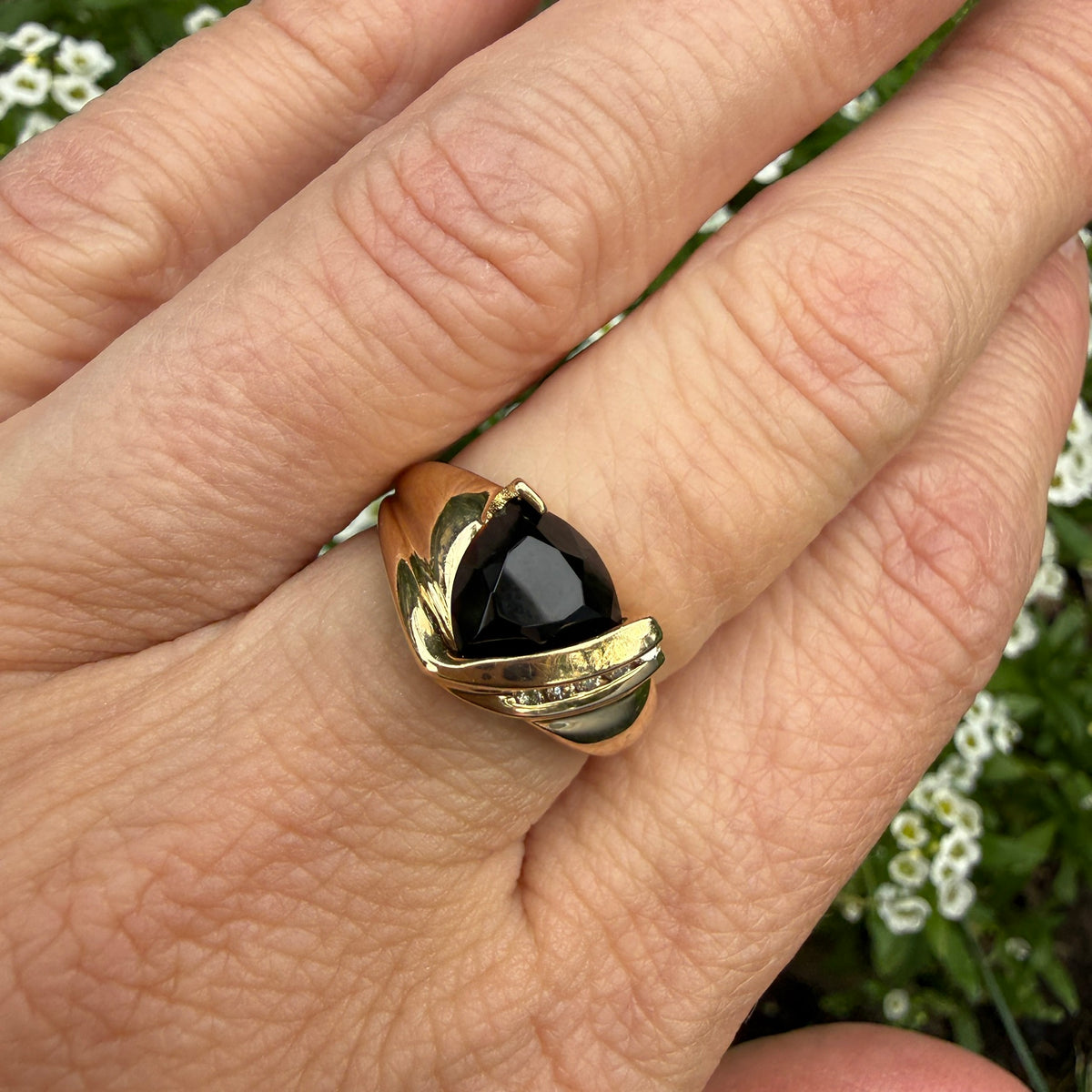 10K Solid Yellow Gold Faceted Black Onyx with 5 Diamond Ring, Size 6