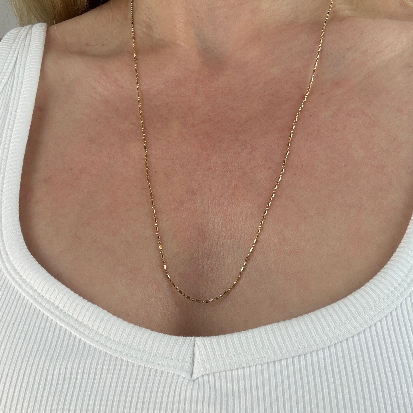 24" Solid 14K Unoaerre Italian Bar and Ball Chain, 3 g