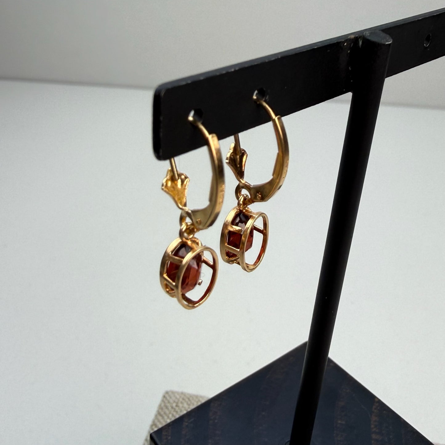 14k Solid Yellow Gold Vintage Garnet Dangle Lever Back Earrings, 1.8 g