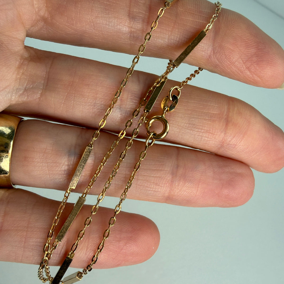 15.5" Italian Solid 14K Rosy Yellow Gold Bar Station Chain, 2.89 g