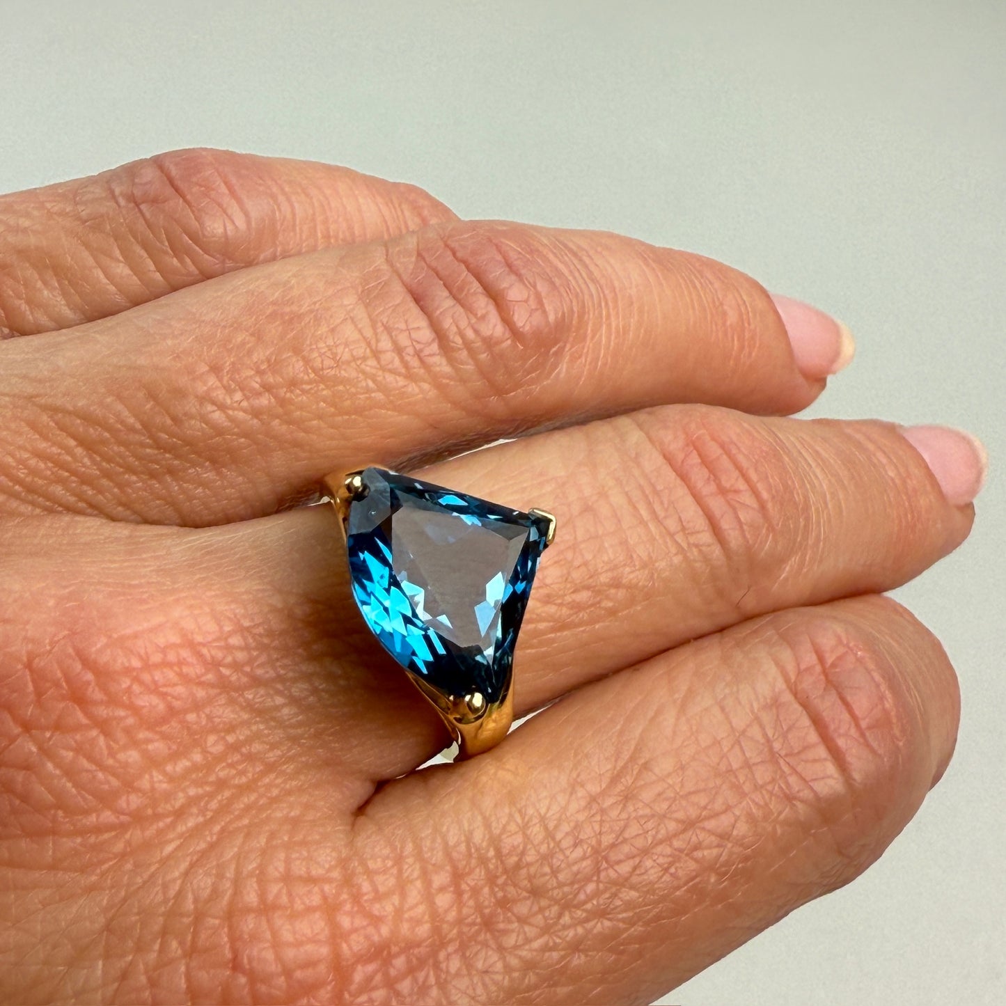 14K Solid Yellow Gold Fancy Cut London Blue Topaz Ring, Size 7.25