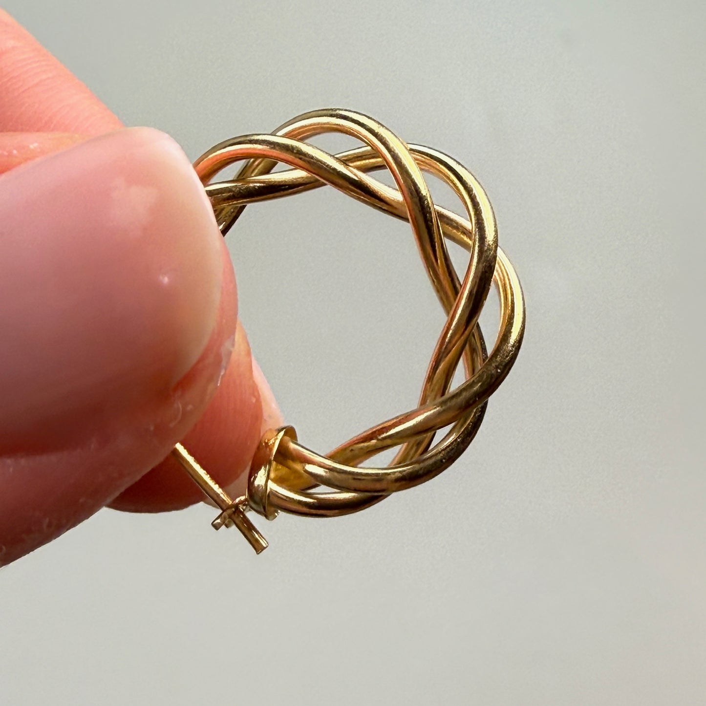 14k Solid Yellow Gold  Michael Anthony Braided Hoop Earrings, 2.10 g