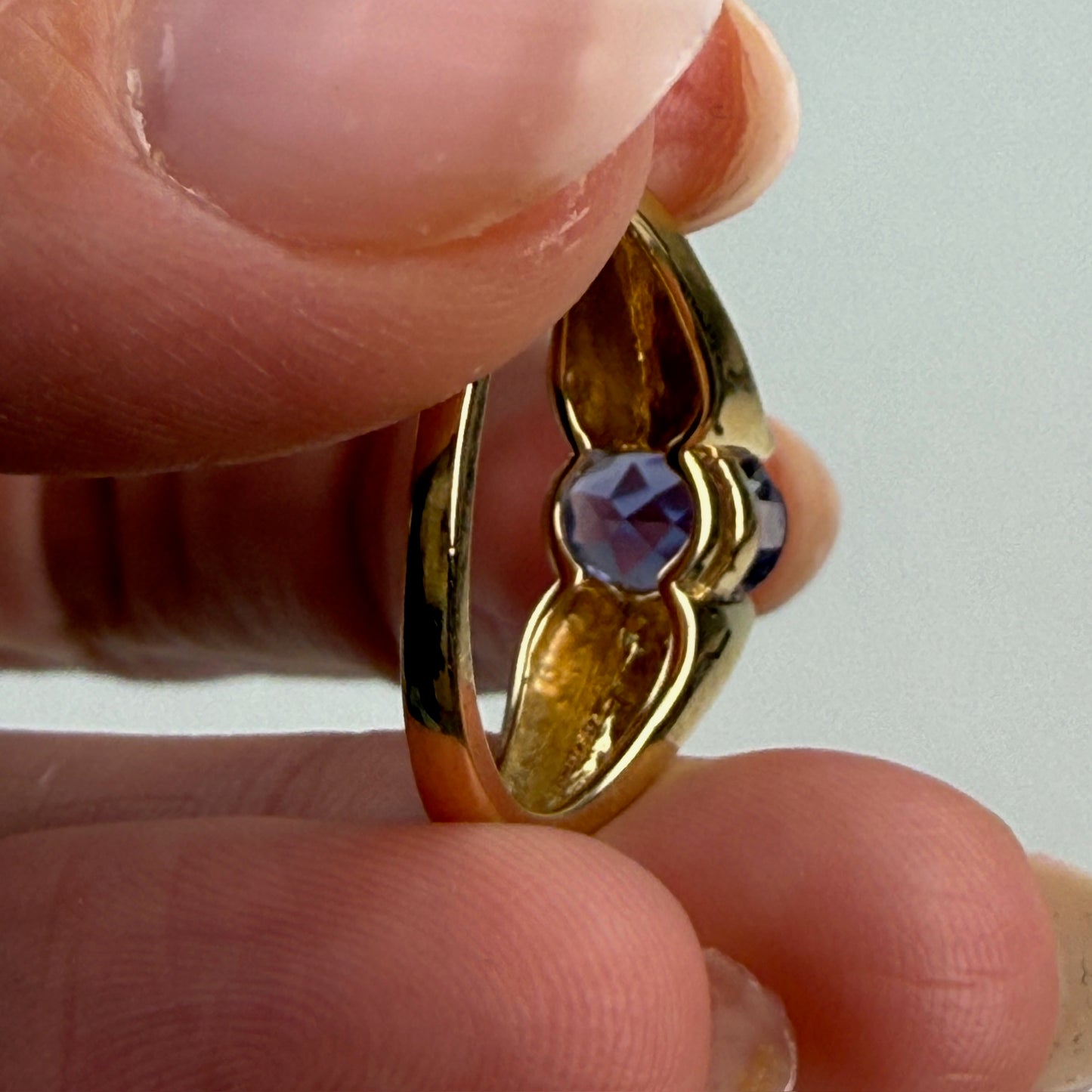 14K Solid Yellow Gold Oval Shaped Faceted Iolite Ring, Size 6.75