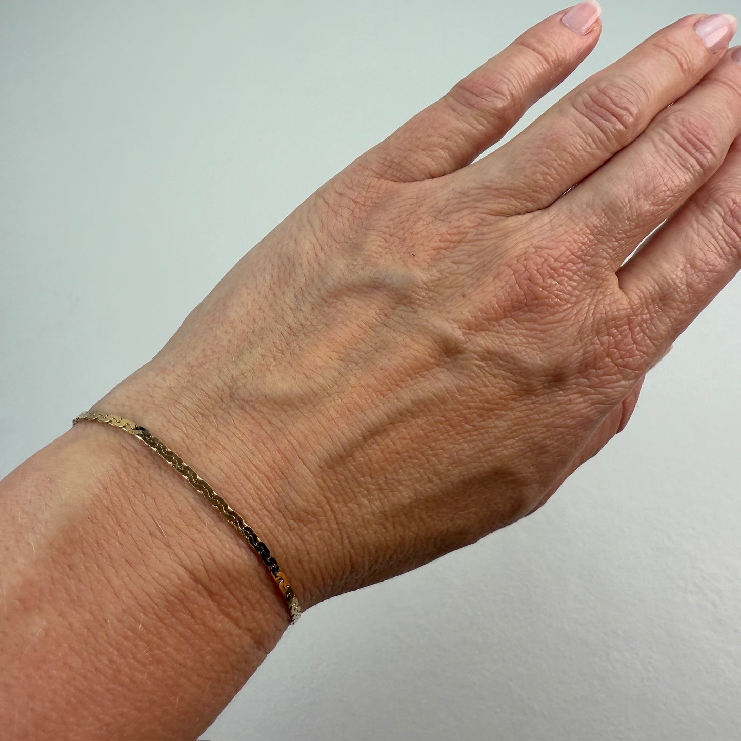 7.25" Solid 14K Yellow Gold Classic C-Link Bracelet, 2.8 g