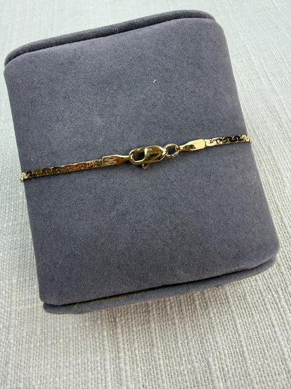 7.25" Solid 14K Yellow Gold Classic C-Link Bracelet, 2.8 g