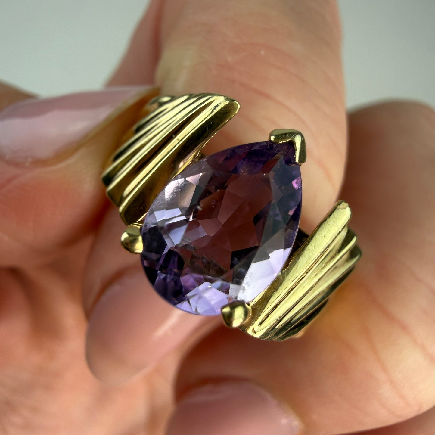 Solid 10K Yellow Gold Pear-shaped Amethyst Sculptural Ring, Size 7.75