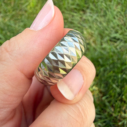14K Solid White Gold Faceted Band Ring, Size 8.75