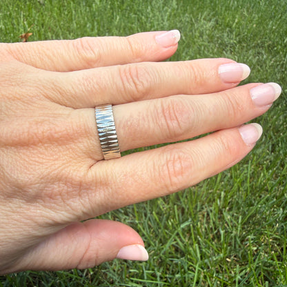 14K Solid White Gold Mid-century Textured Band Ring, Size 7.75