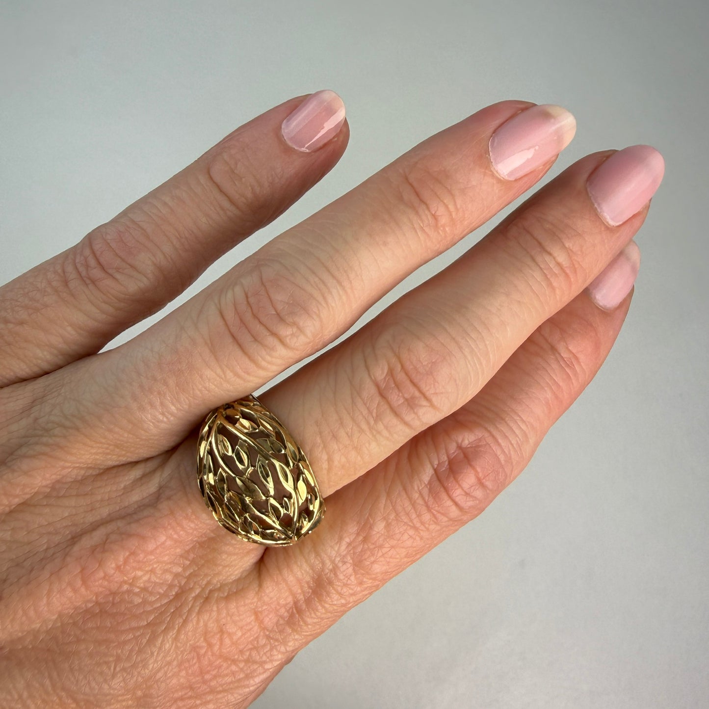 10K Solid Yellow Gold Michael Anthony Open Work Botanical, Ring Size 7.75