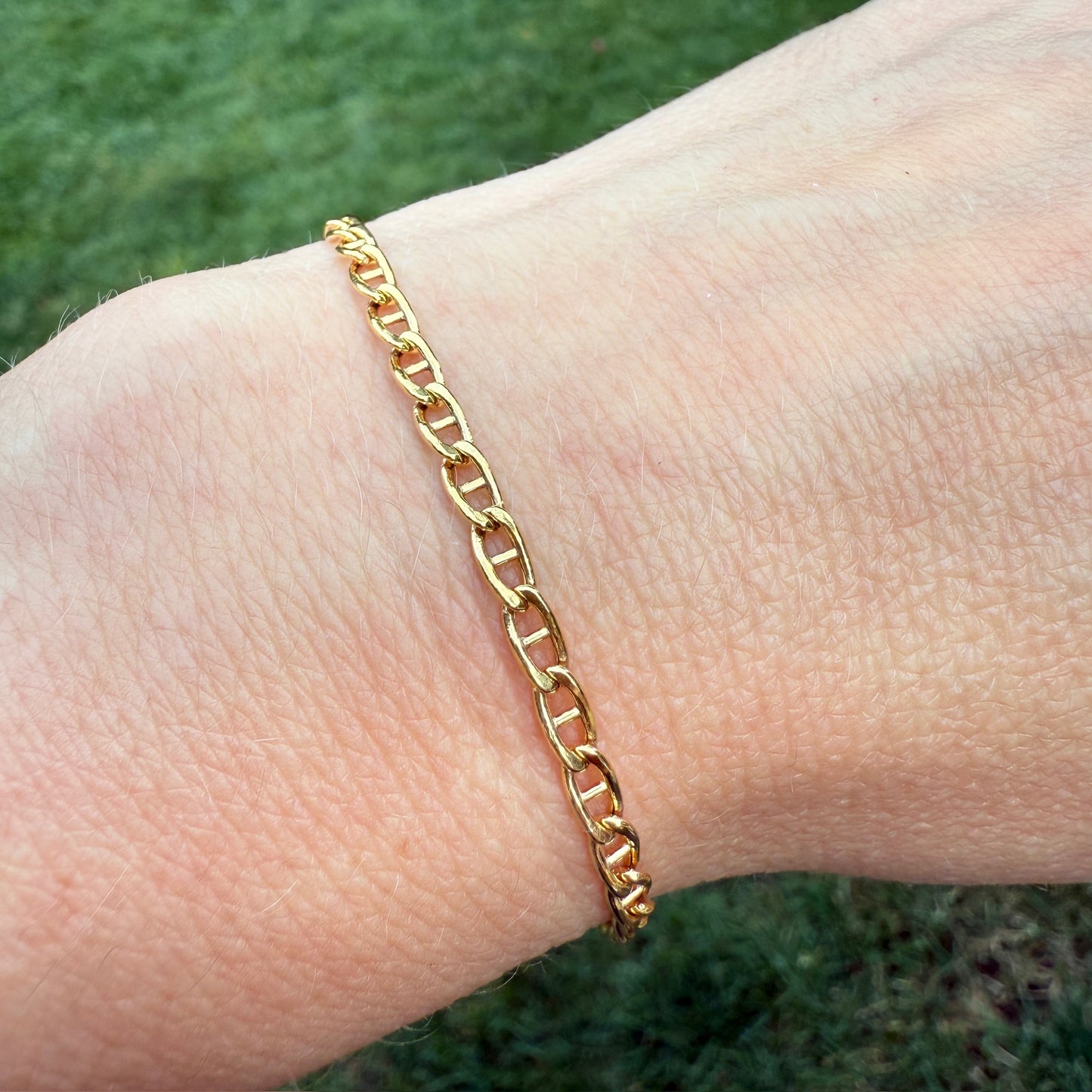 6.75" Italian Solid 14K Yellow Gold Mariner Bracelet, 2 g