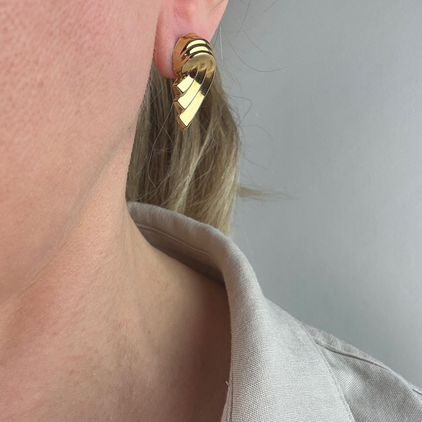 10K Solid Yellow Gold Sculptural Statement Earrings, 1.48 g