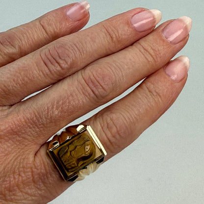 Vintage Solid 10K Yellow Gold and Tiger's Eye Double Soldier with Ring, Size 8.75